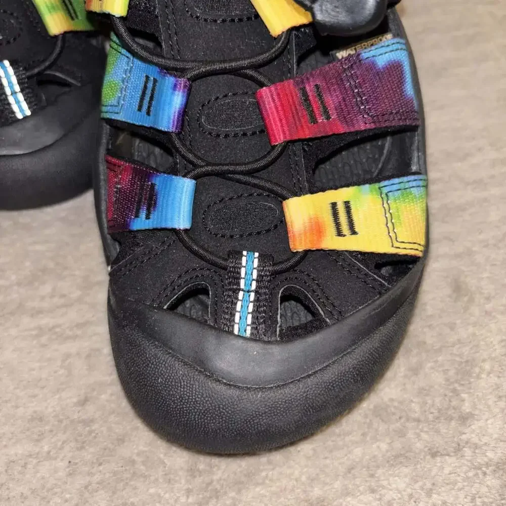 New KEEN Newport Retro Hiking Sandals – Men's Size 10.5 (Original Tie Dye)
